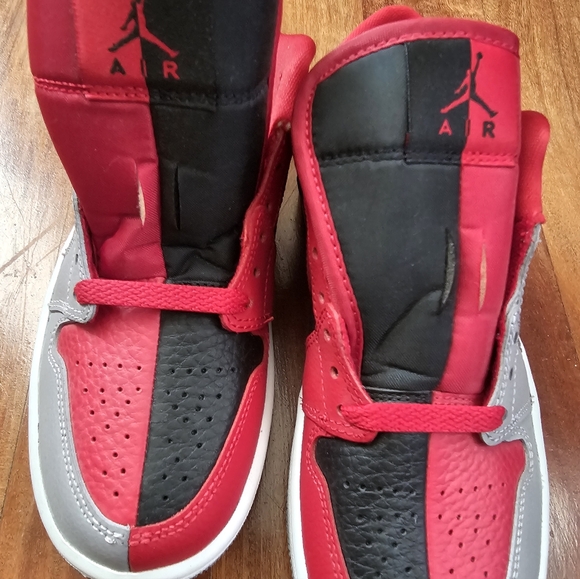 Nike Air Jordan Sneakers - Picture 2 of 5